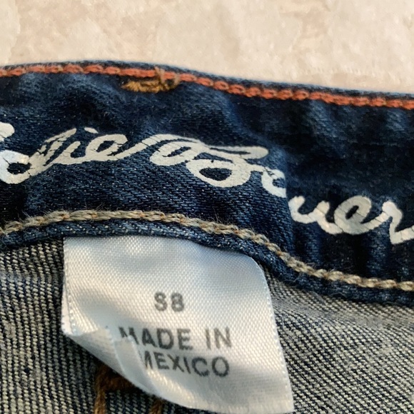 Eddie Bauer Straight Leg Jeans - 8 Petite - Picture 3 of 6